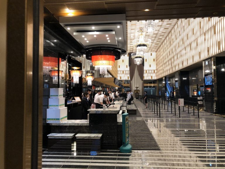 フロントロビー(4)