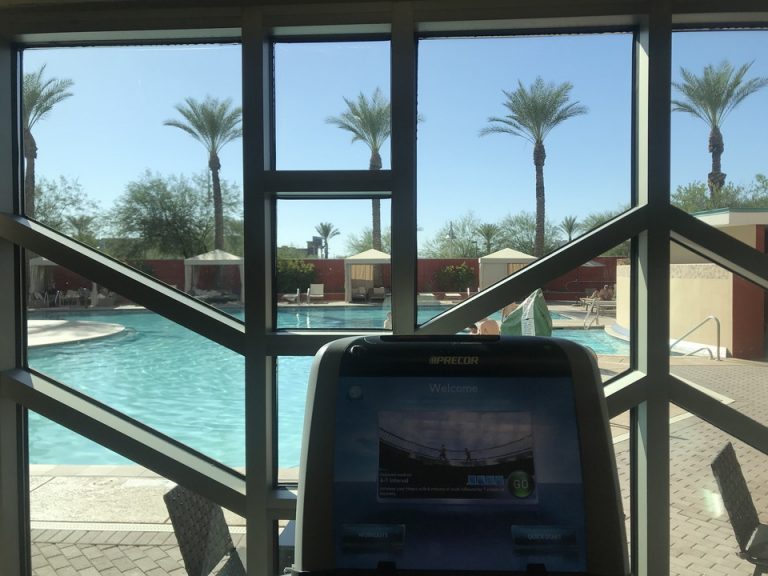 私のホテル滞在の醍醐味!!ホテルのGYMを堪能する!こちらのGYMは器具もそろいパーフェクトでした