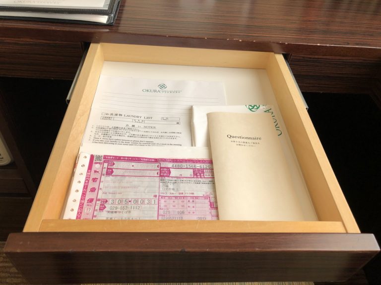 デスク引き出し