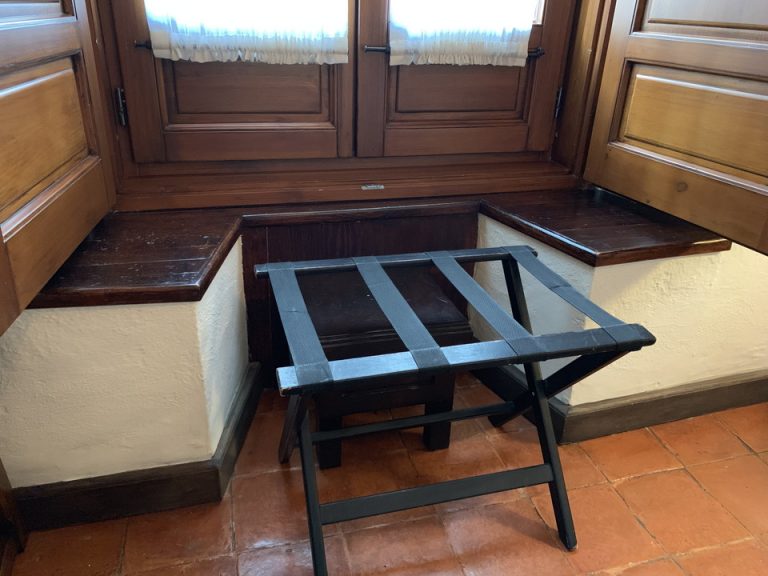 客室・スーツケース スタンド