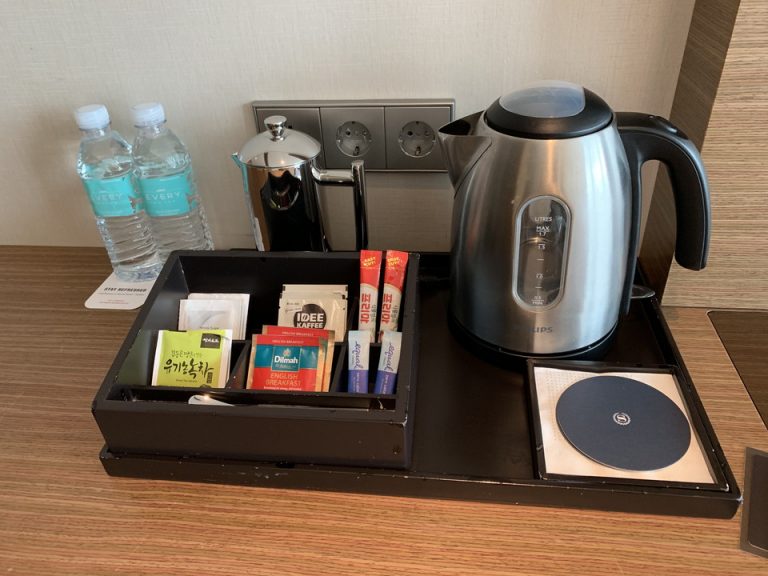 客室_ミニバーカフェコーナー