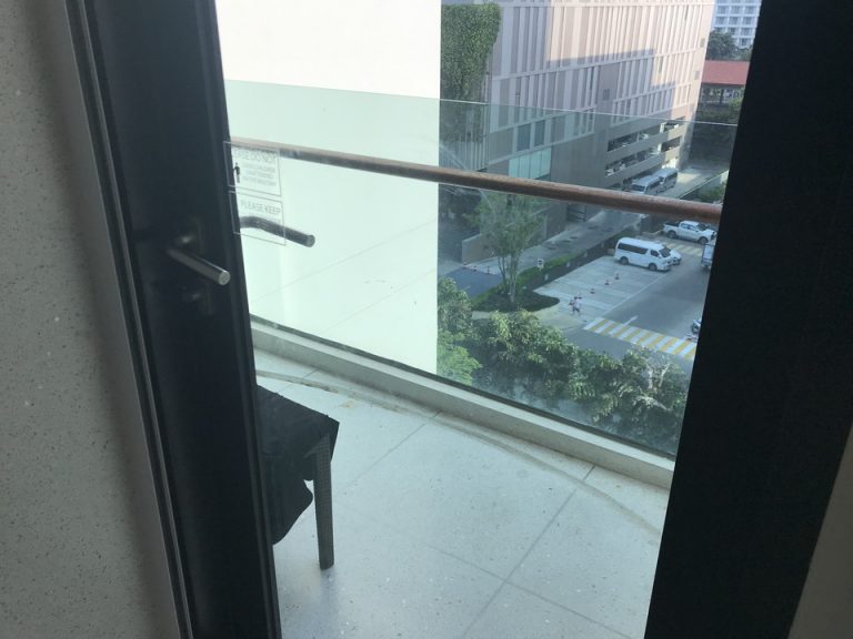 バルコニーテラス
