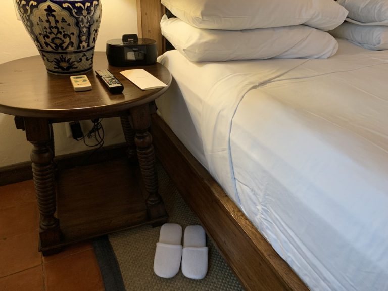 客室・スリッパなど