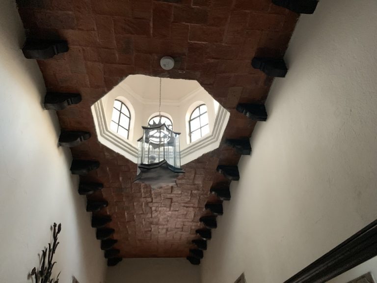 客室前の廊下の天窓