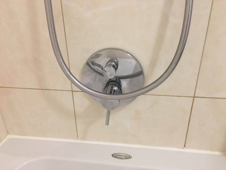 シャワー ノズル