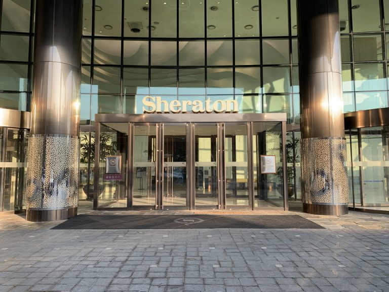 ホテルの外観‗エントランス外観