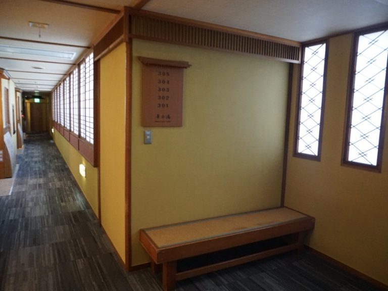 3階エレベーターホール