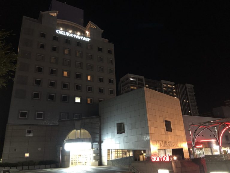 本館 2階のエントランス側 外観