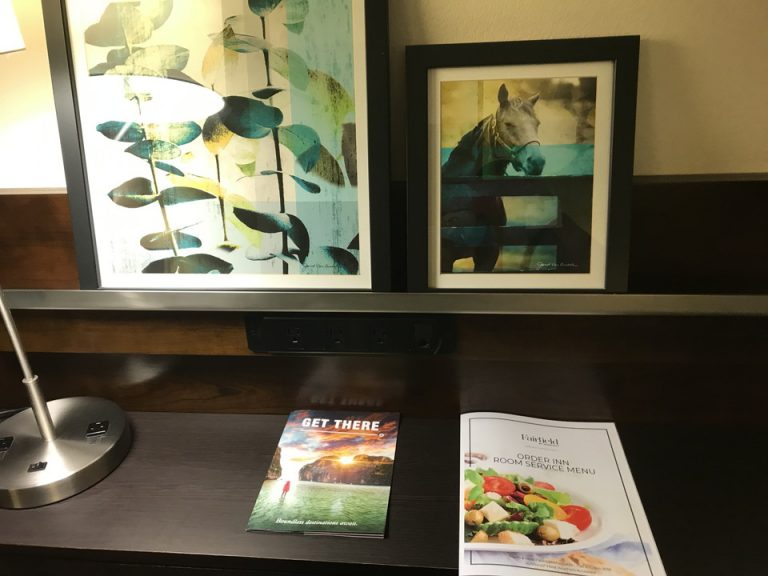 デスクの上にはメニューがありました