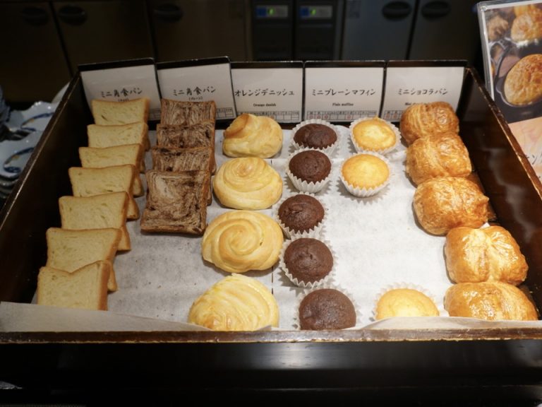 パンも豊富に