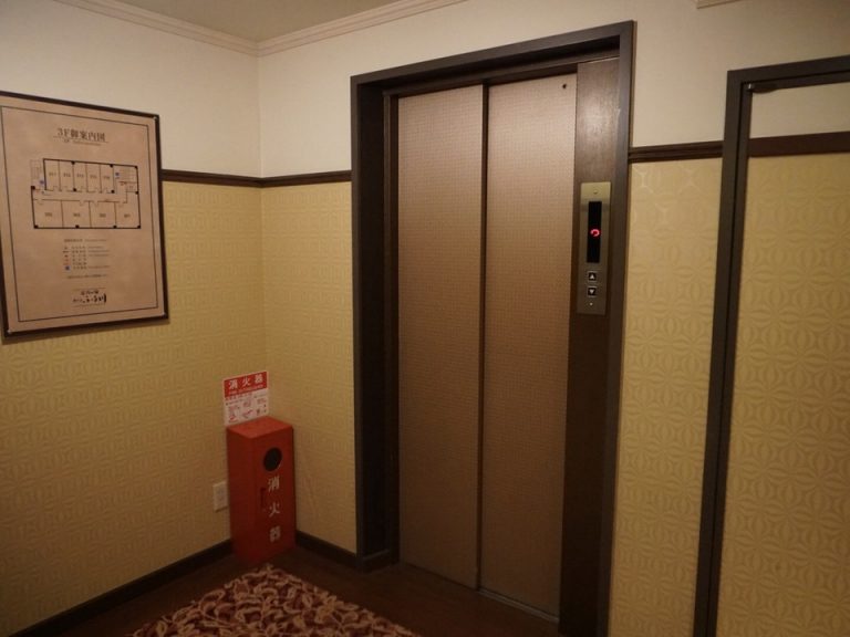 3階エレベータースペース
