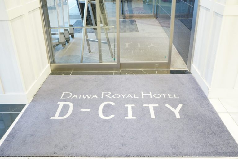 エントランス足元