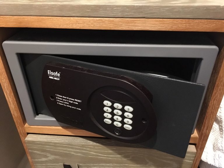 セーフティボックス(閉じた状態)