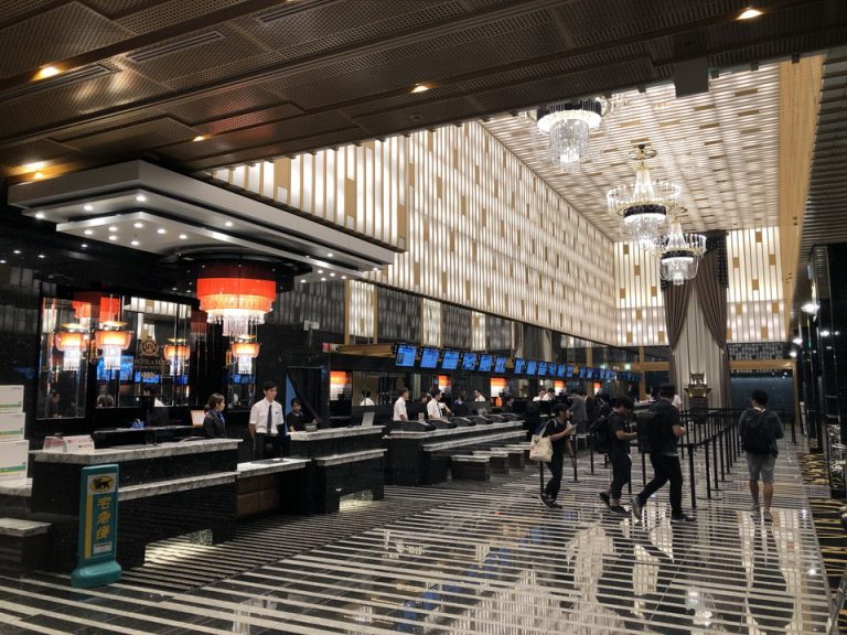 フロントロビー(3)