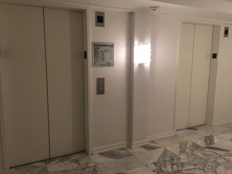 エレベーターホール客室階