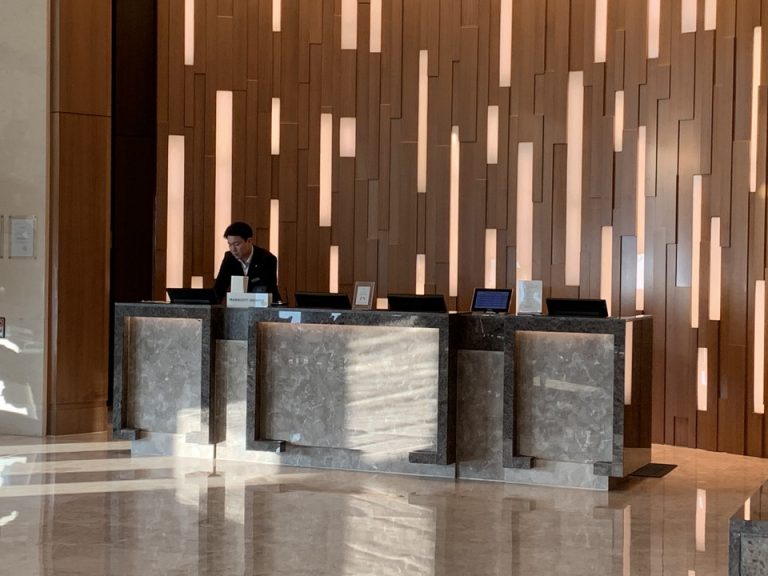 フロント_フロントカウンター