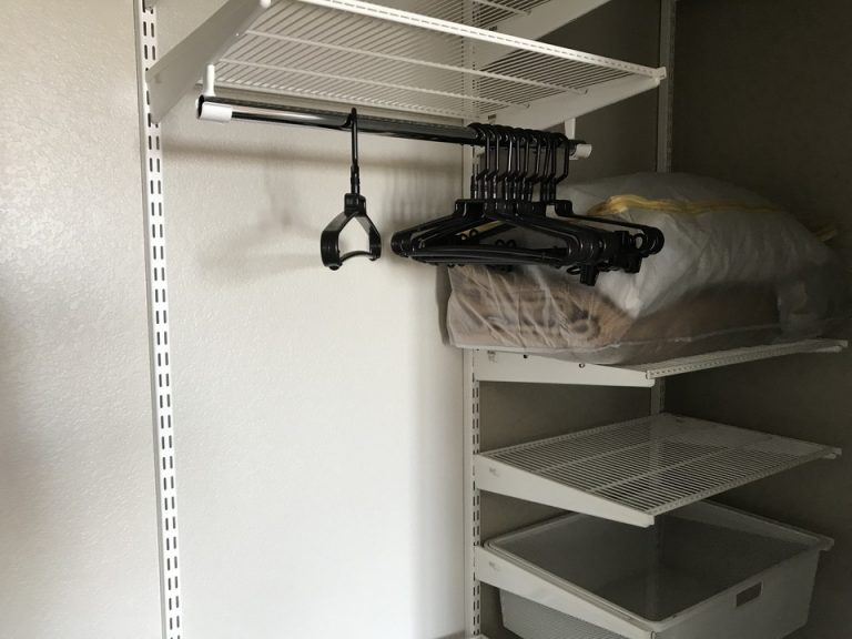 クローゼットの中