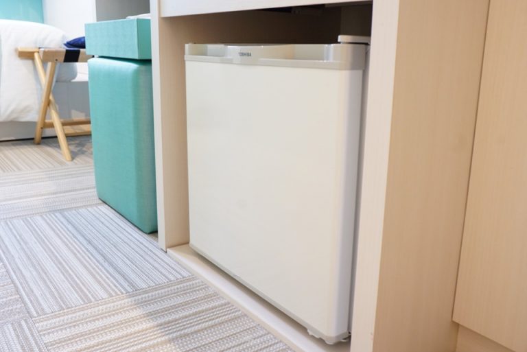 冷蔵庫扉閉じた状態