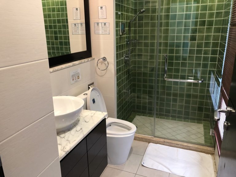 ゲストルーム浴室全体