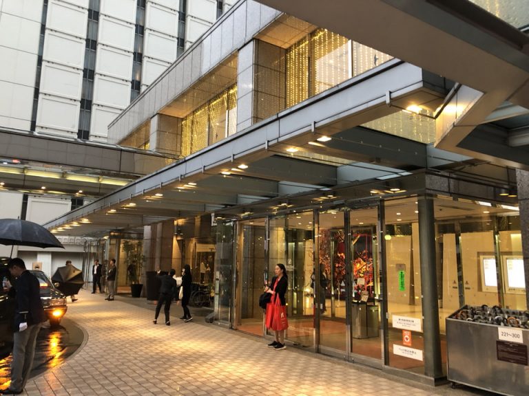 メインタワー エントランス_