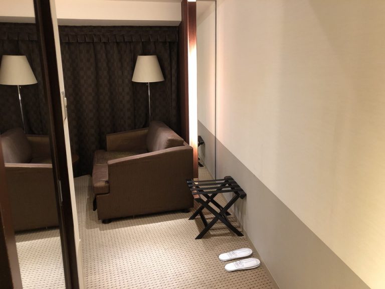 ドア開けての光景(1)