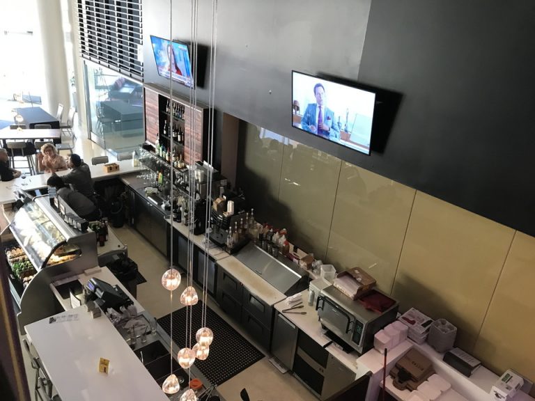 2階から見たカフェ