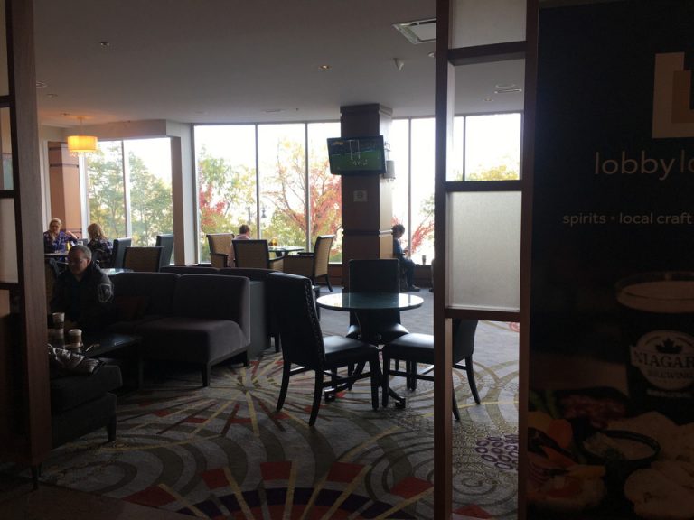 バーテーブル席