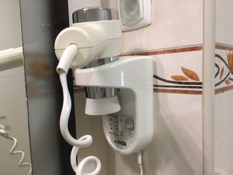 ヘアドライヤー