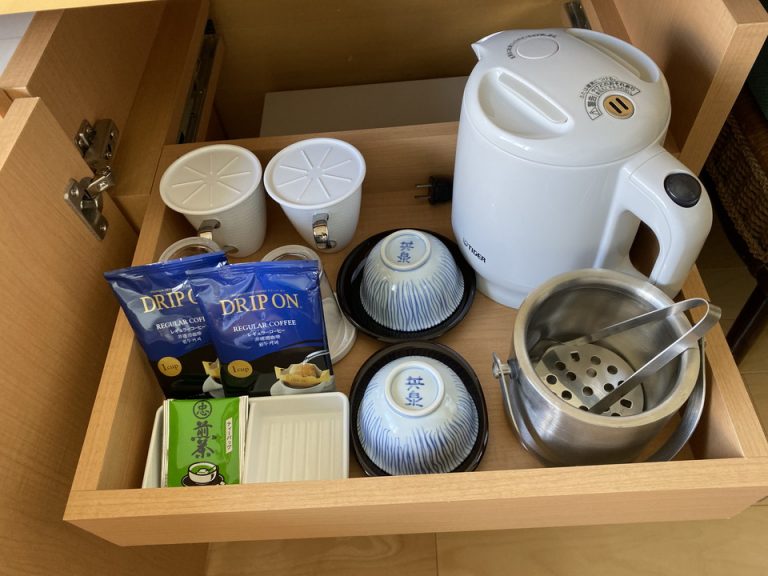ミニバー・カフェコーナー