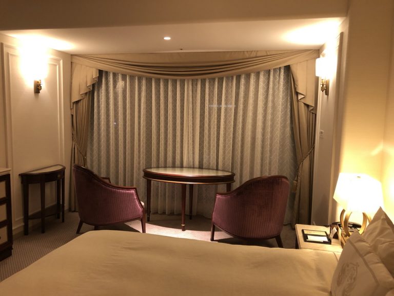 椅子の色がイイ