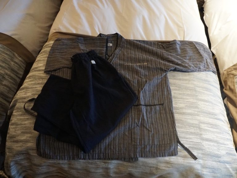 館内着の作務衣タイプ