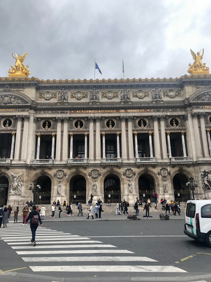 オペラガルニエ ホテル周辺観光スポット