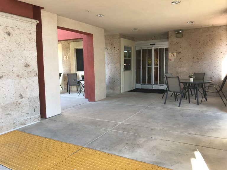 エントランス(1)