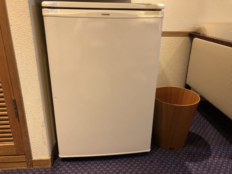 冷蔵庫閉じた状態