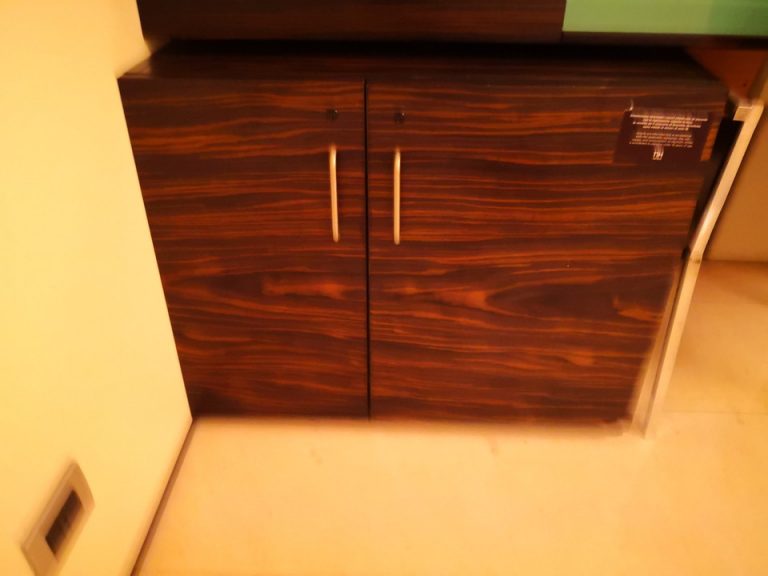 冷蔵庫(閉じた状態)