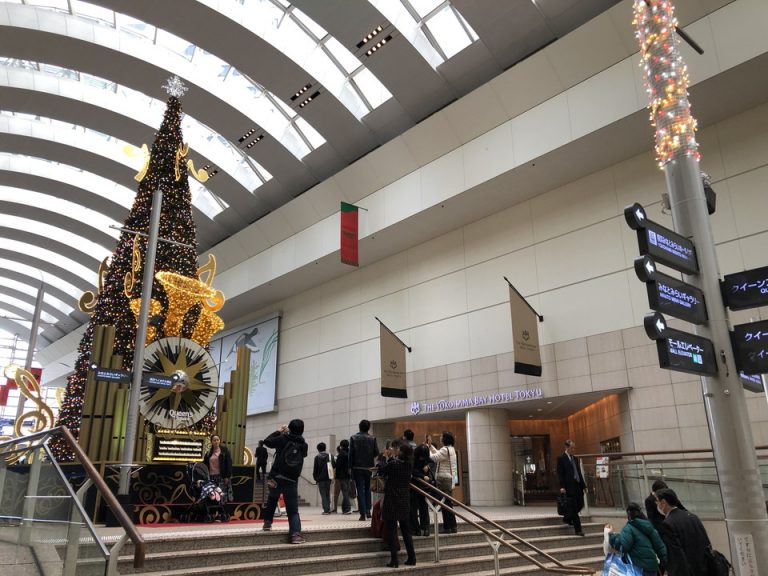 クイーンズスクエア横浜2F側 エントランス