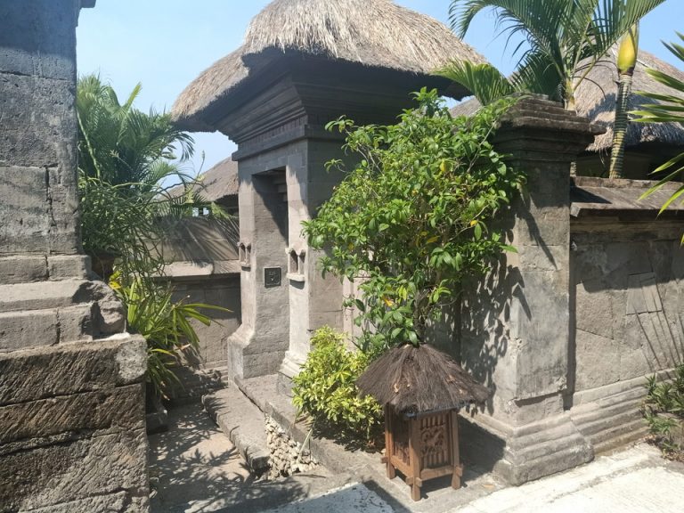 客室廊下入口付近