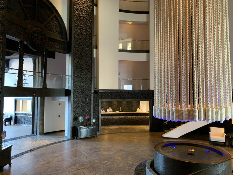 ホテルのフロント