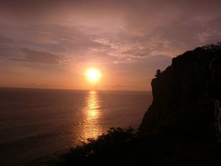 観光スポット(ウルワツ寺院)