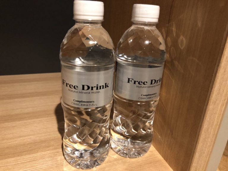 無料ミネラルウォーター