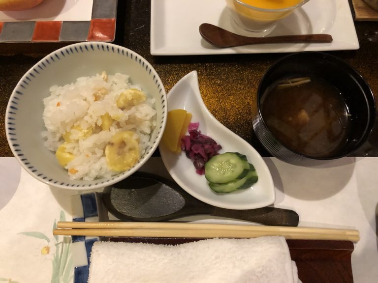 その場で炊き上げた栗飯