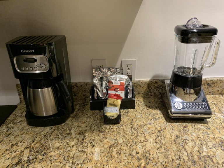 客室 客室 キッチンカウンター2 コーヒーなど