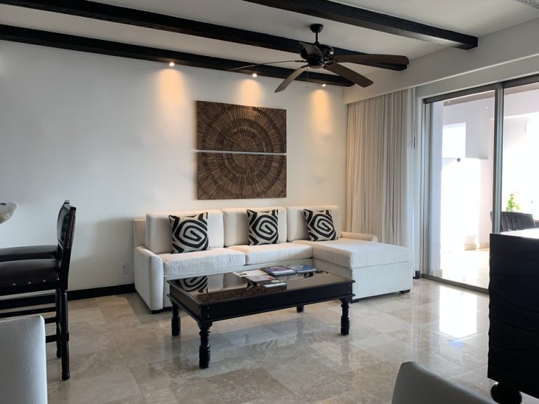 客室 リビングルーム(1)