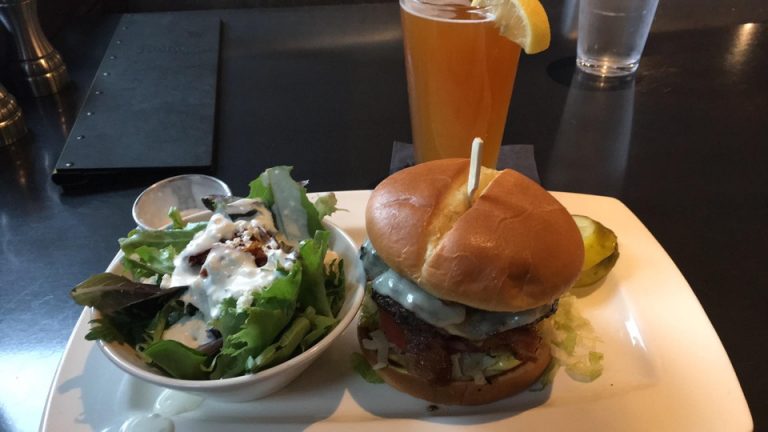 レストラン料理