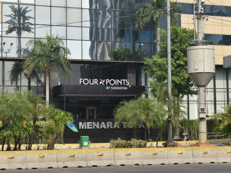 エントランス外観.JPG のコピー