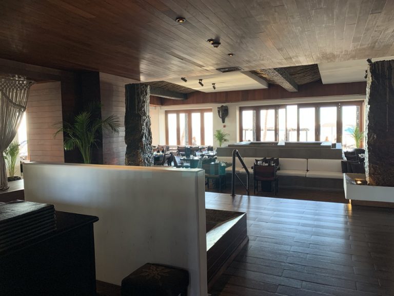 ホテル内のレストラン ハビエラズ店内