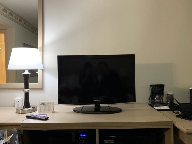 テレビも綺麗でした。チャンネルはアメリカのテレビ番組のみです。