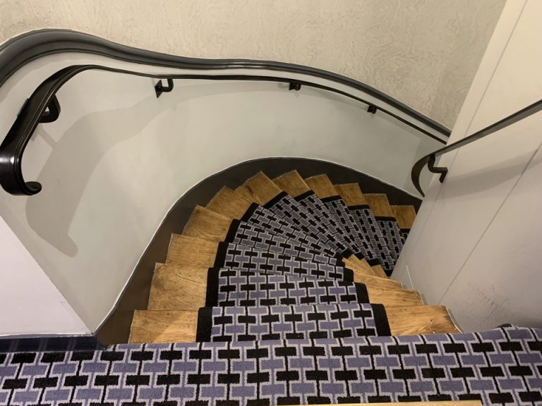 エレベーター廊下(客室階廊下)3