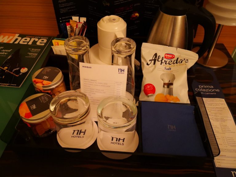 グラス・カップ