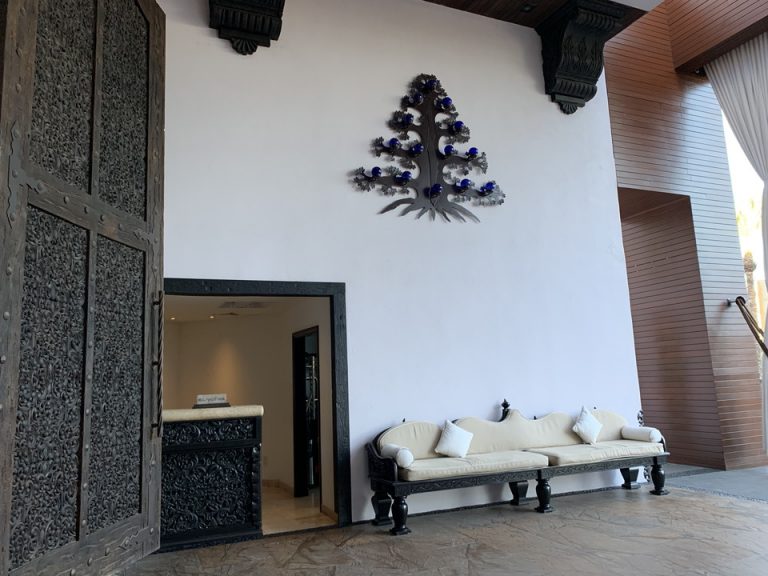 ホテルのエントランス側